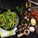 Salát s bresaolou a gorgonzolou